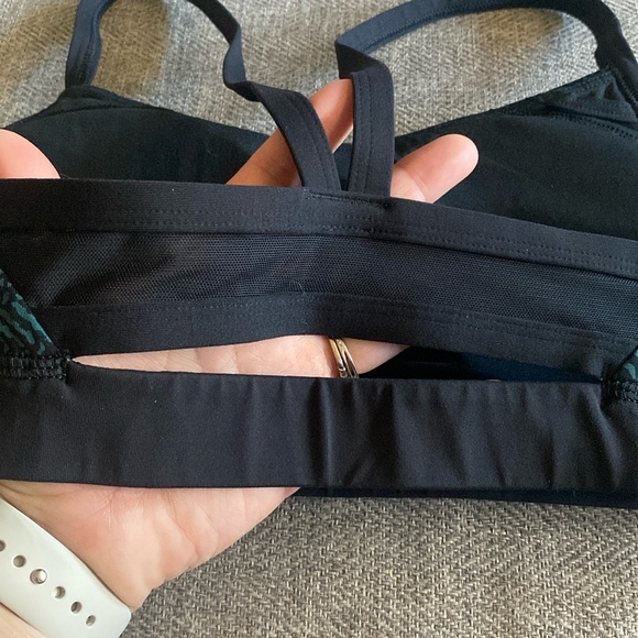 Lululemon Sports Bra Green/Black - Picture 5 of 9